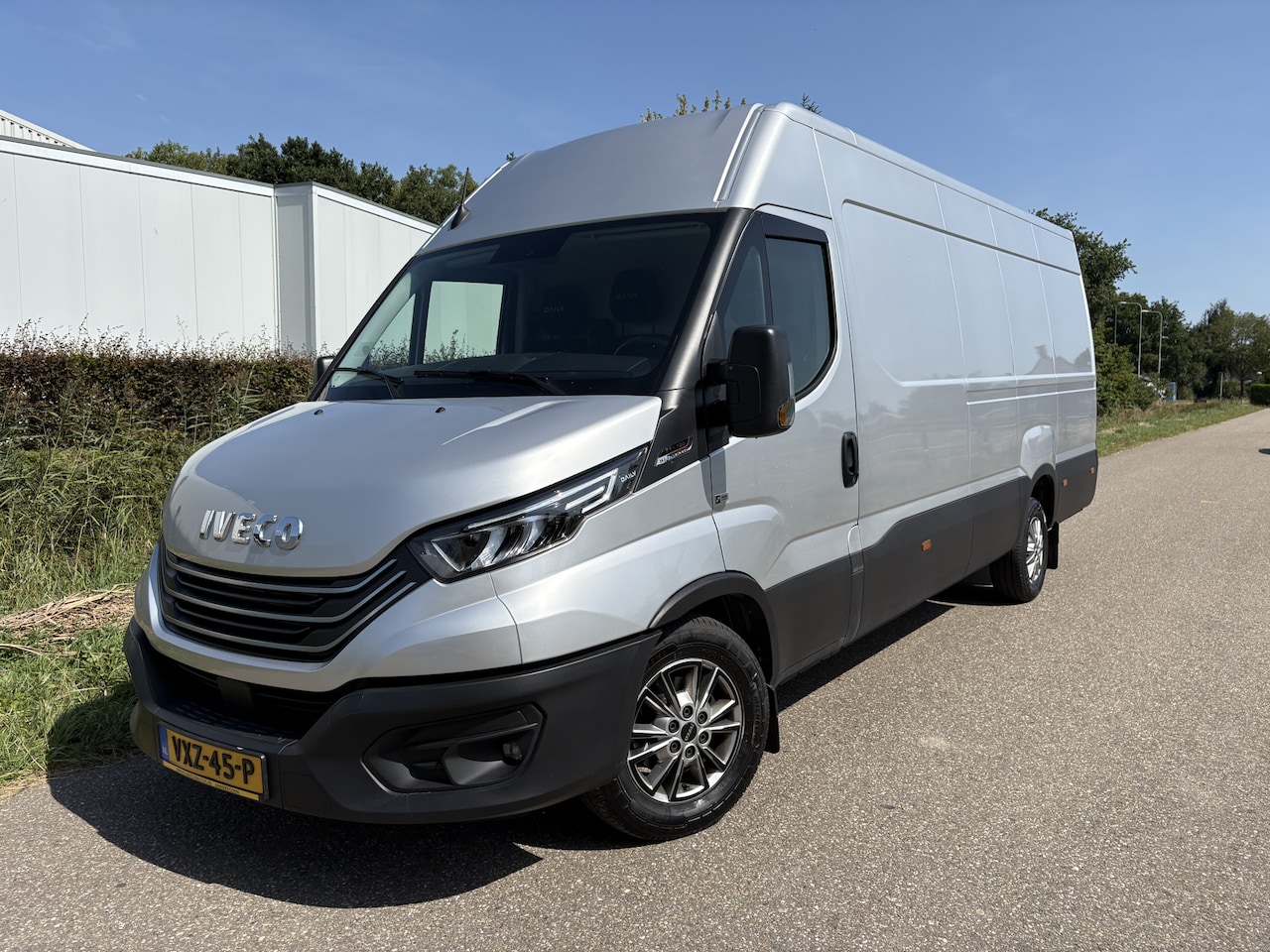 Iveco Daily - 35S18HV 3.0 / L4H2 / AUTOMAAT / NAVI / AIRCO / 35dkm! - AutoWereld.nl