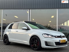 Volkswagen Golf - 2.0 GTI DSG/PANO/VIRTUAL/LED