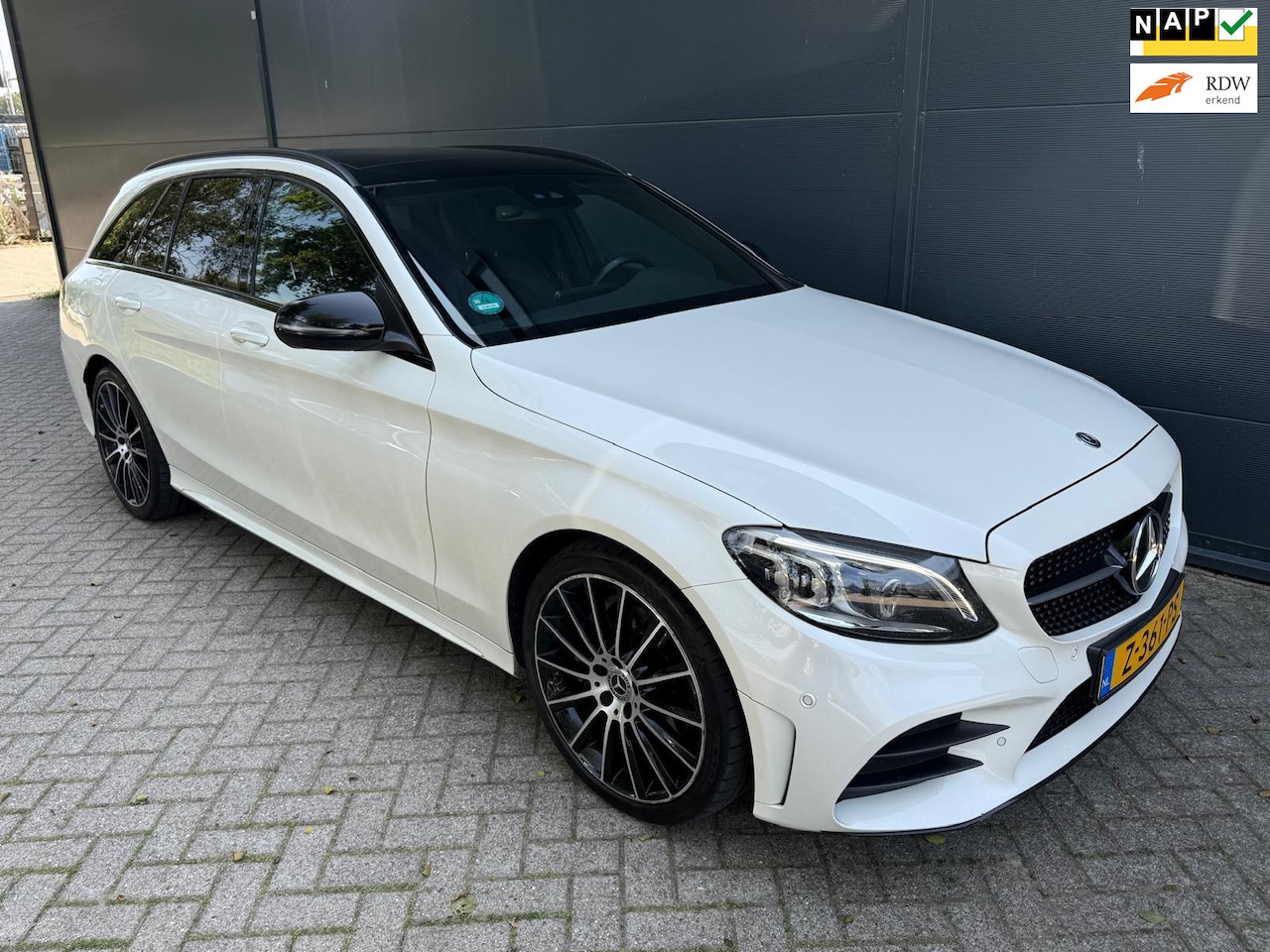 Mercedes-Benz C-klasse Estate - 200 d Premium Plus Pack AMG /full option/camera/panorama/navi/carplay - AutoWereld.nl