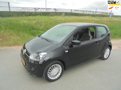Volkswagen Up! - Up 1.0 benzine 3 deurs airco lmv navigatie