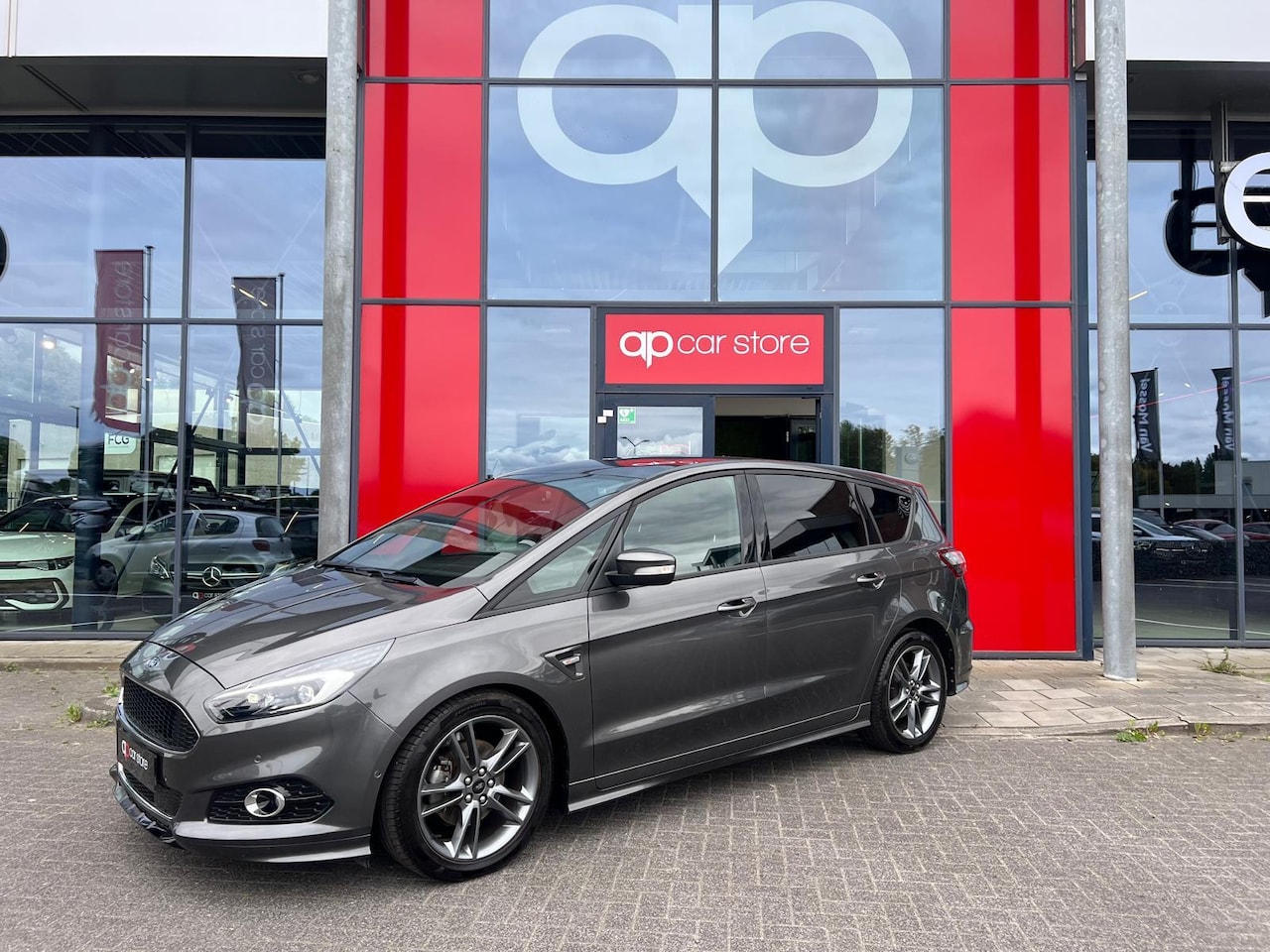 Ford S-Max - 2.0 EcoBoost Titanium 7p. 2.0 EcoBoost Titanium 7p. - AutoWereld.nl