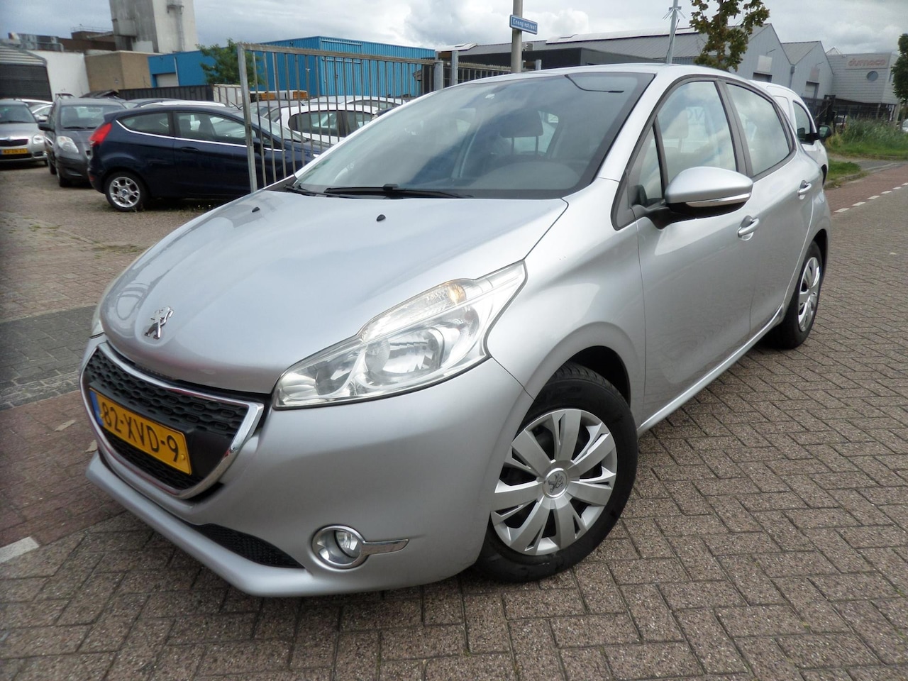 Peugeot 208 - 1.2 Vti Blue Lease 1.2 VTi Blue Lease - AutoWereld.nl