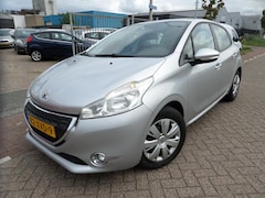 Peugeot 208 - 1.2 VTi Blue Lease