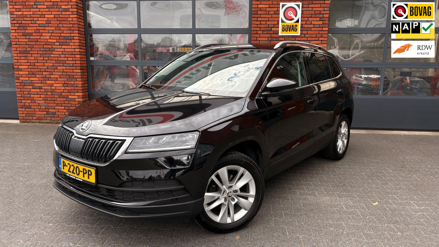 Skoda Karoq - 1.5 TSI ACT Sportline Business|LED|Trekhaak|Stoelverwarming| - AutoWereld.nl