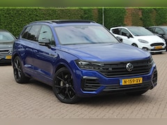Volkswagen Touareg - 3.0 TSi 4MOTION R / Trekhaak / Panoramadak / Camera / Luchtvering / Luchtvering / 20'' / K