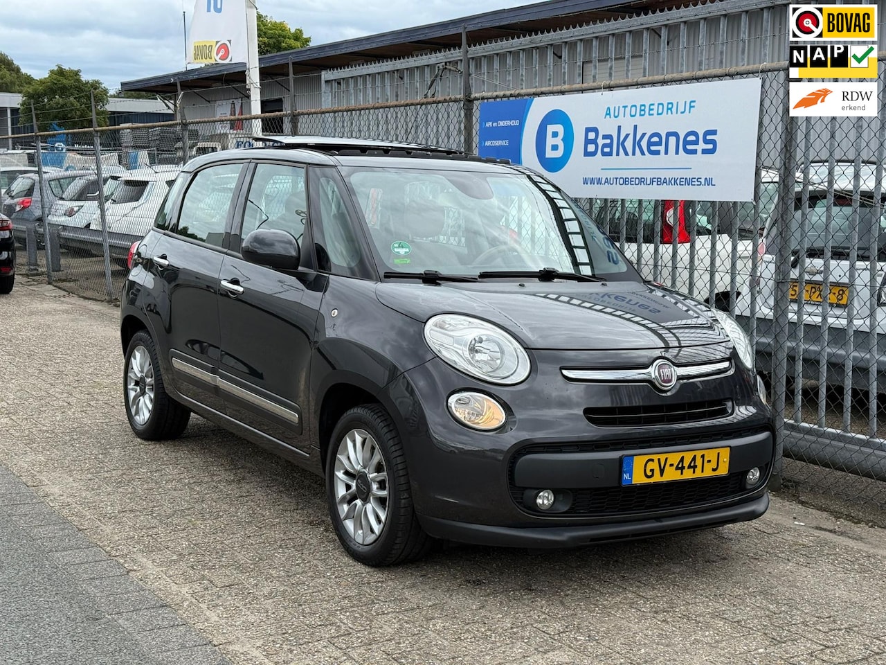 Fiat 500 L - 0.9 TwinAir Lounge | Panorama | Airco | Cruise | Trekhaak - AutoWereld.nl