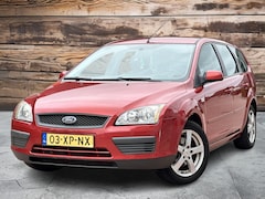 Ford Focus Wagon - 1.6-16V Trend