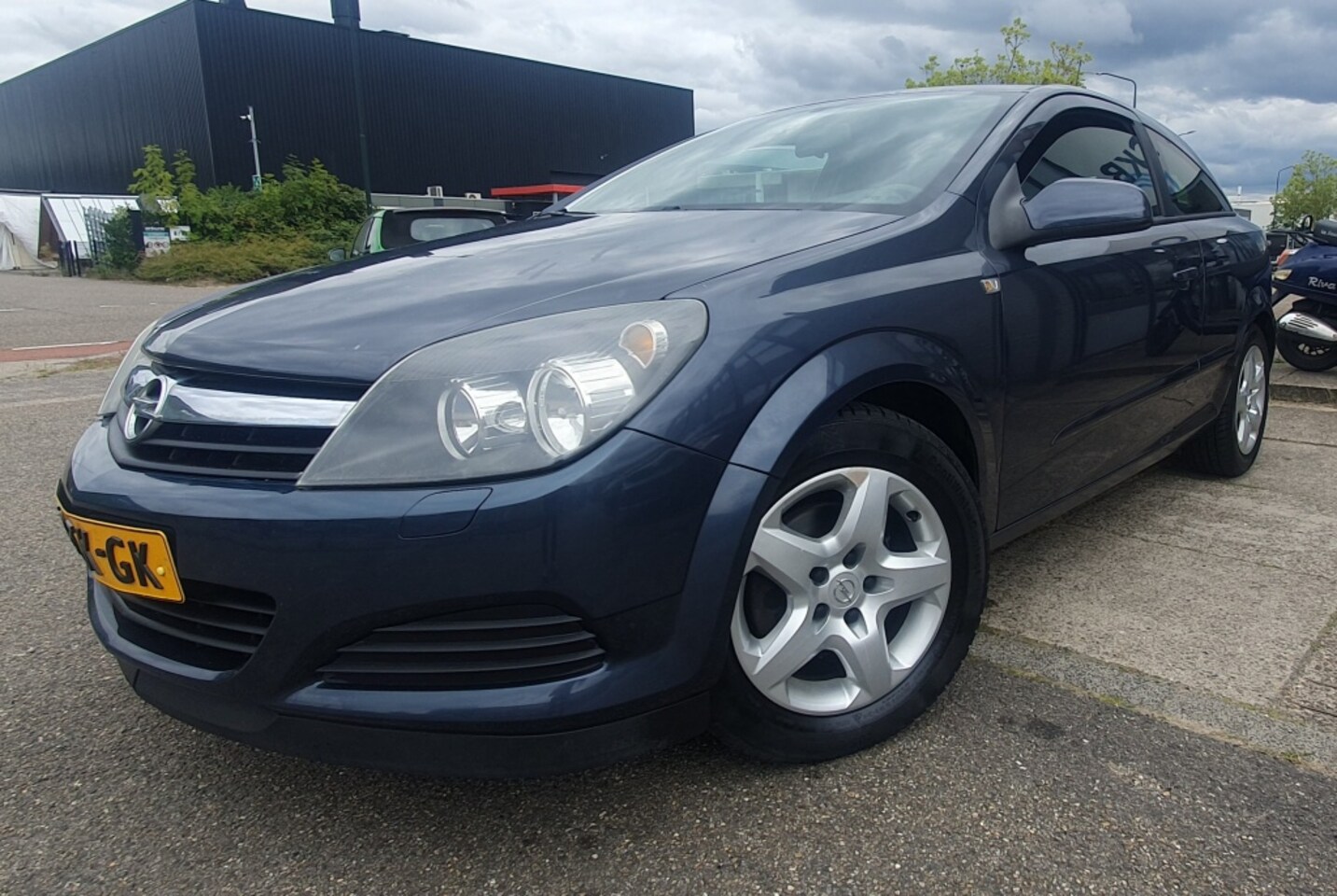 Opel Astra GTC - 1.6 Edition |AIRCO|APK|NAP|2006 - AutoWereld.nl