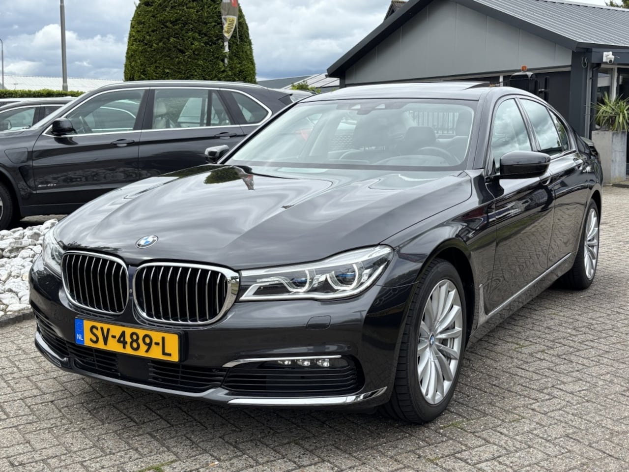 BMW 7-serie - 740D X-Drive High Executive 2017 Schuifdak - AutoWereld.nl
