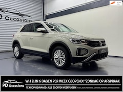 Volkswagen T-Roc - 1.0 TSI Life Edition - Parkeersensoren - Stoelverw. - Clima - Carplay - LM Velgen