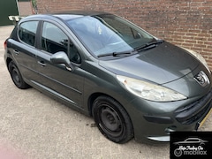 Peugeot 207 - 1.4 Color-line