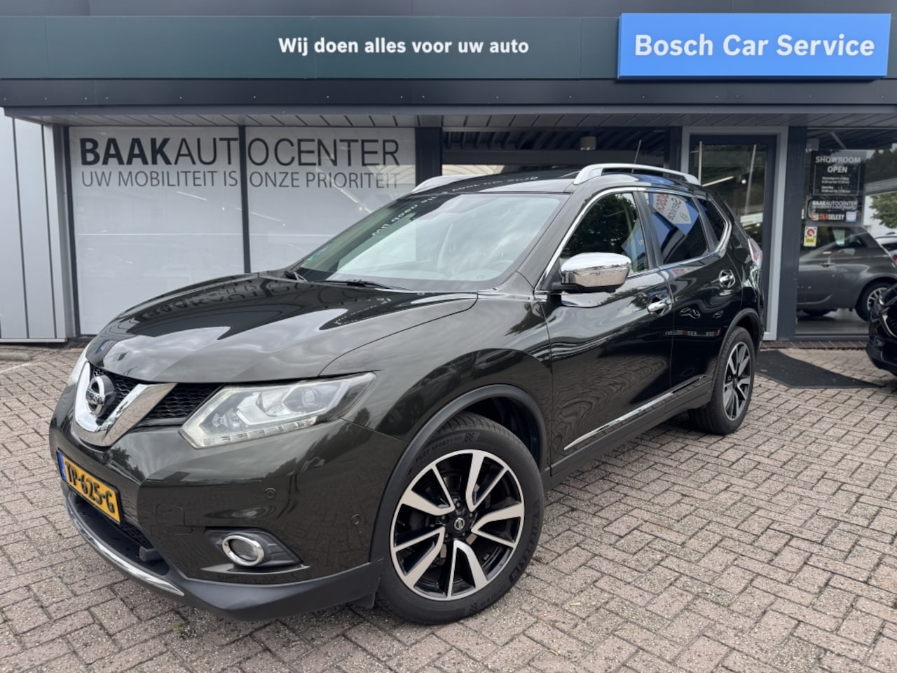 Nissan X-Trail - 1.6 DIG-T N-Connecta | Pano | Trekhaak | LED | 360 camera - AutoWereld.nl