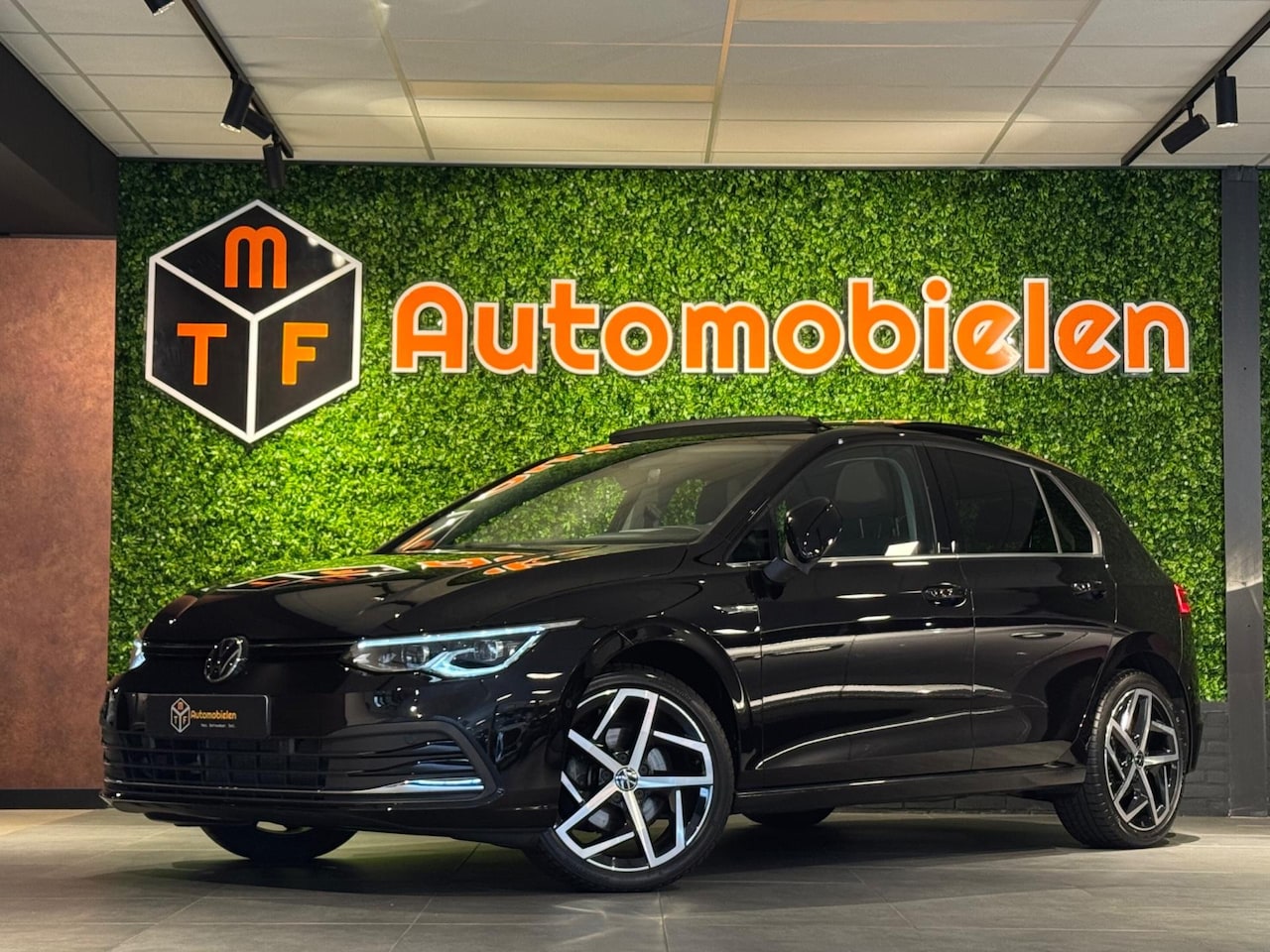 Volkswagen Golf - 1.5 eTSI Style 150 PK |PANO|IQ.LIGHT|HUD|ACC|STANDKACHEL - AutoWereld.nl