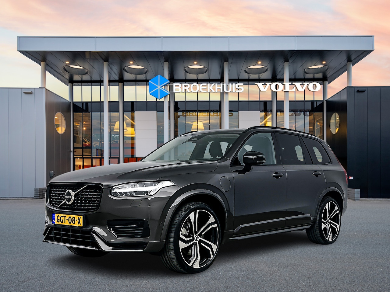 Volvo XC90 - T8 Recharge AWD Ultra Dark | 22' | Luchtvering | Trekhaak | Leder | Bowers en Wilkins | Sc - AutoWereld.nl