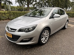 Opel Astra - 1.4 Turbo Sport