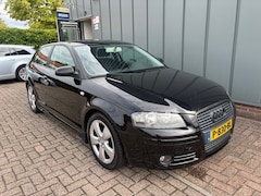 Audi A3 Sportback - 1.6 FSI Attraction AIRCO//ELEC.RAMEN//6BAK//SPORTBACK
