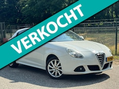 Alfa Romeo Giulietta - 1.4 T Distinctive /Airco/LM-Velgen/