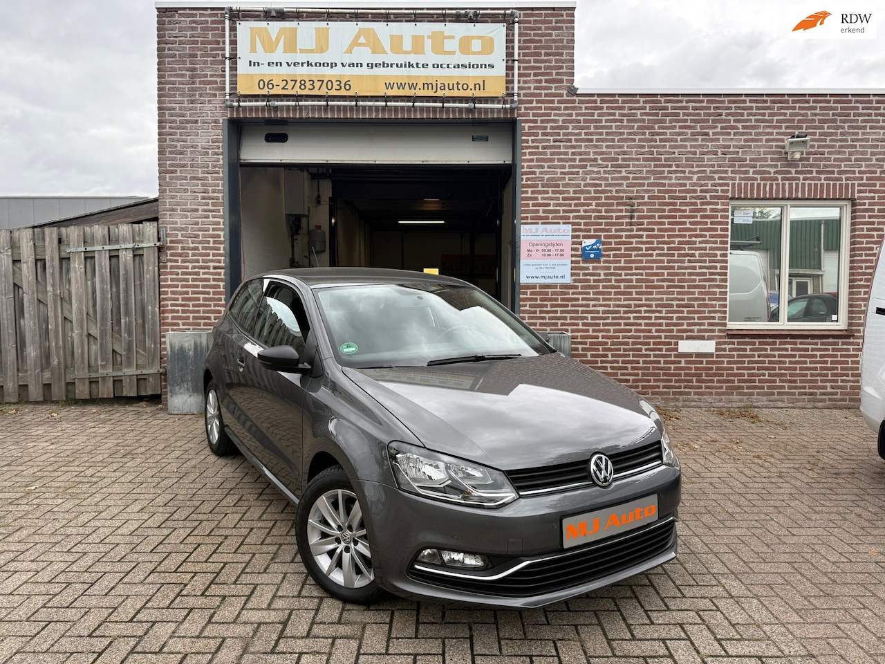 Volkswagen Polo - 1.2 TSI Comfortline airco DSG navigatie - AutoWereld.nl