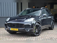 Porsche Cayenne - 3.0 S E-Hybrid Keyless|Pano|Luchtver|21inch