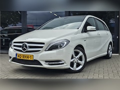 Mercedes-Benz B-klasse - 180 Ambition + PANO DAK + XENON + VOLLEER + NAVIGATIE