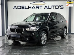 BMW X1 - SDrive20i Executive Automaat / Cruise control / Climate control / Parkeer sensoren