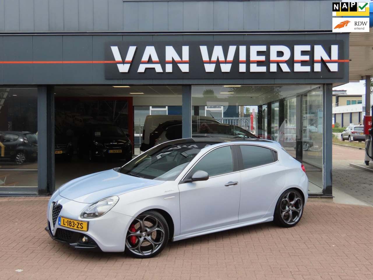 Alfa Romeo Giulietta - 1.4 T Aut. 170 pk QV Sportiva Liefhebber Uniek Vol! - AutoWereld.nl