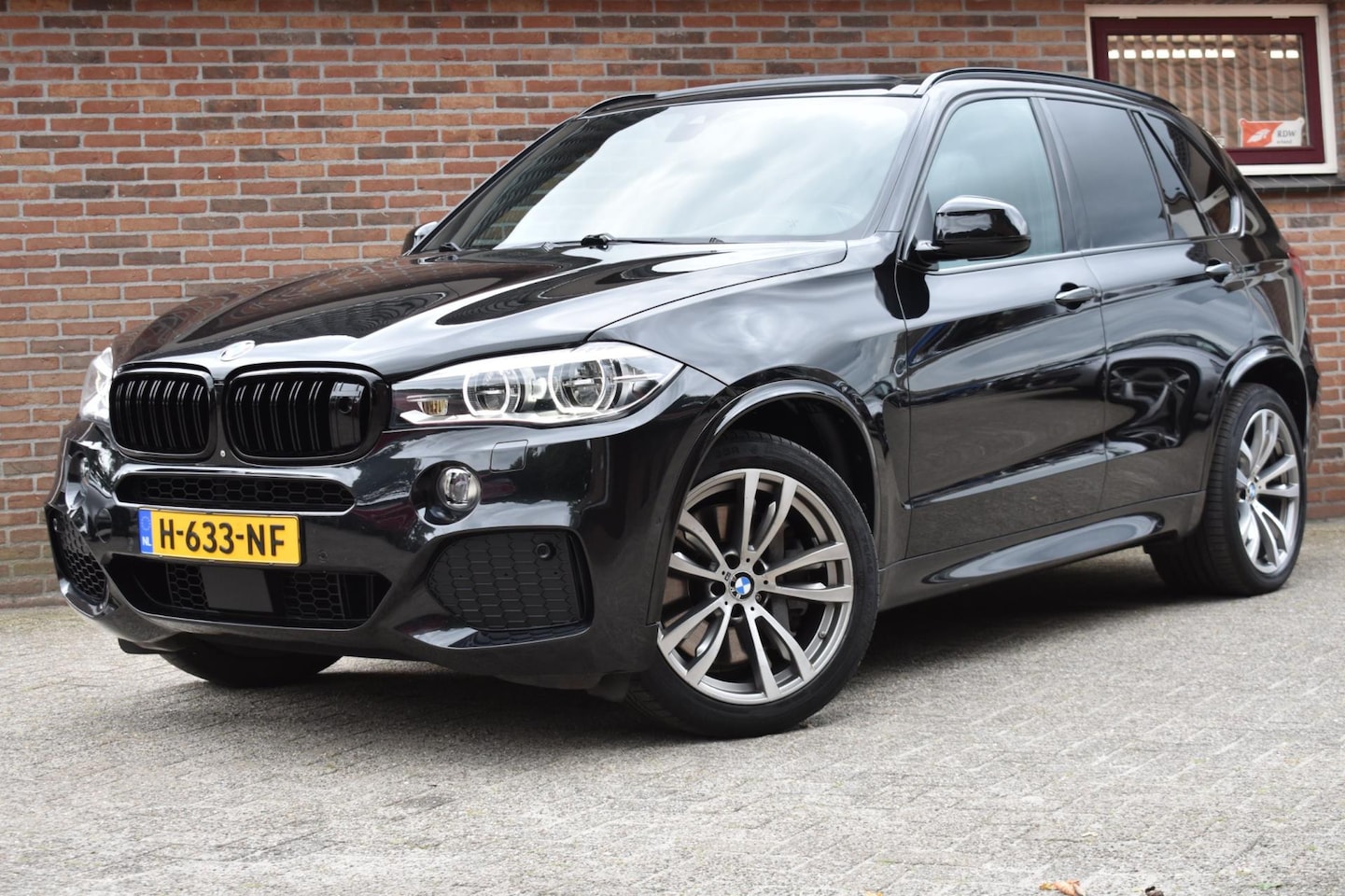 BMW X5 - XDrive50i High Executive '14 Pano LED Leder Clima Navi Cruise V8 449 pk - AutoWereld.nl