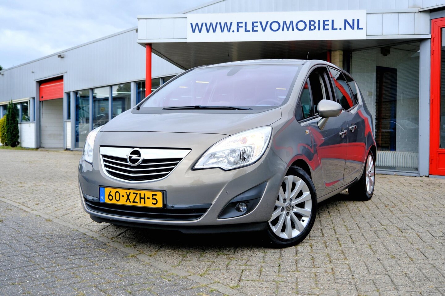 Opel Meriva - 1.4 Turbo 120pk Cosmo Aut. Navi|1e Eig!|Half Leder|Clima|LMV - AutoWereld.nl