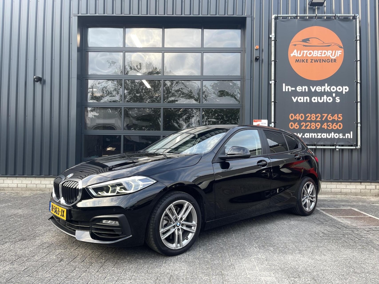 BMW 1-serie - 118i Executive Edition DIGITAAL COCKPIT|CARPLAY|NAVIGATIE|LANE ASSIST|LED KOPLAMPEN|M-SPOR - AutoWereld.nl