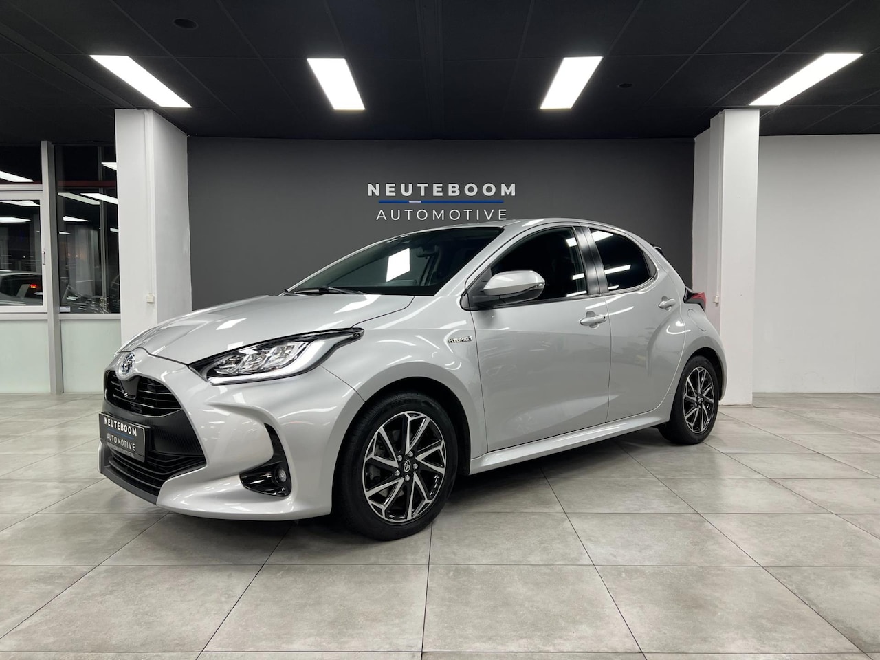 Toyota Yaris - 1.5 Hybrid Dynamic | Carplay | Camera | Cruise| - AutoWereld.nl