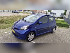 Toyota Aygo - 1.0-12V +