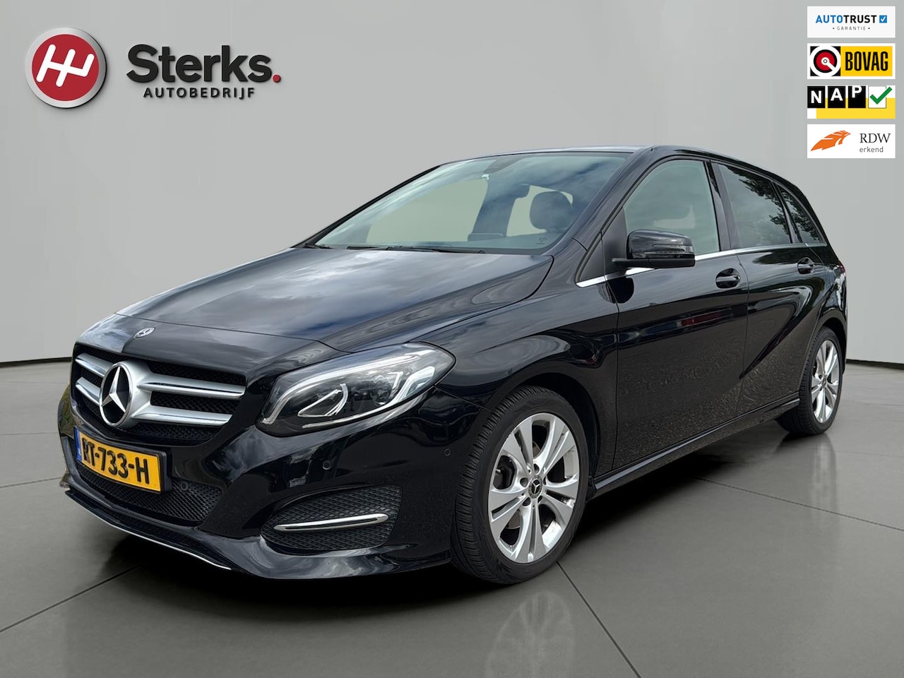 Mercedes-Benz B-klasse - 180 Ambition LEDEREN BEKLEDING TREKHAAK NAVI XENON - AutoWereld.nl