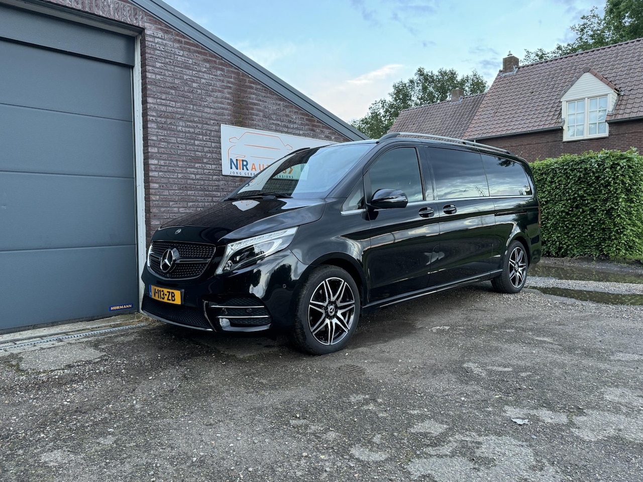 Mercedes-Benz V-klasse - 250d Extra Lang DC Edition AMG, dubbele cabine, nieuwstaat! - AutoWereld.nl