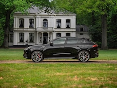 Maserati Grecale - 3.0 V6 Trofeo 530pk | Pano-dak | Sonus Faber | Stoelventilatie | Luchtvering