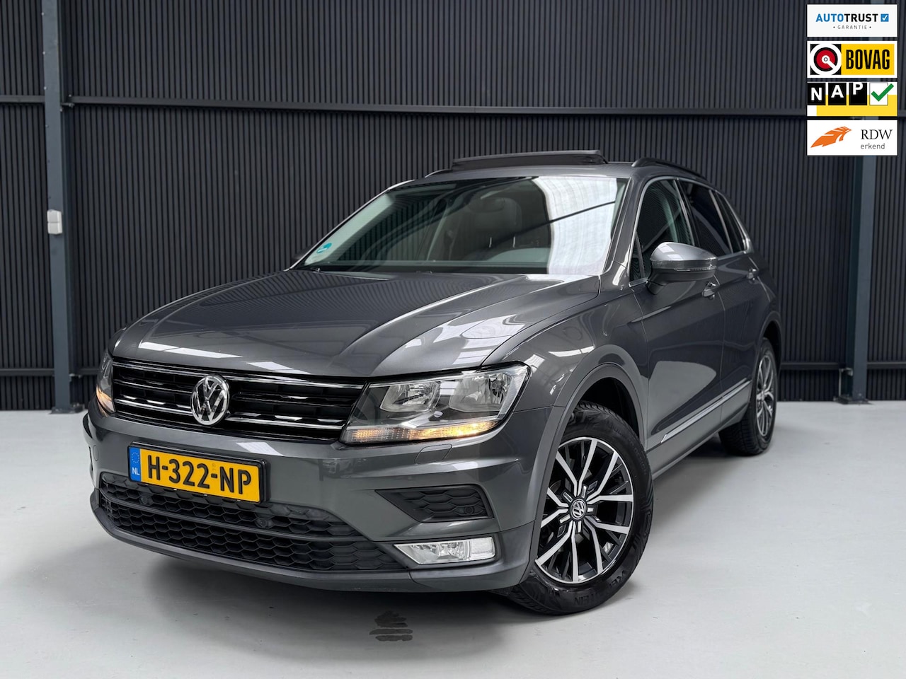 Volkswagen Tiguan - 1.4 TSI ACT|Pano|Parkeersensoren|Stoelverwarming| - AutoWereld.nl