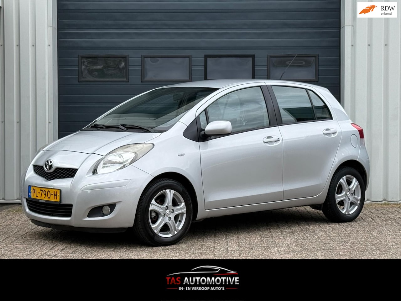 Toyota Yaris - 1.3 VVTi Aspiration AUTOMAAT / AIRCO / APK - AutoWereld.nl