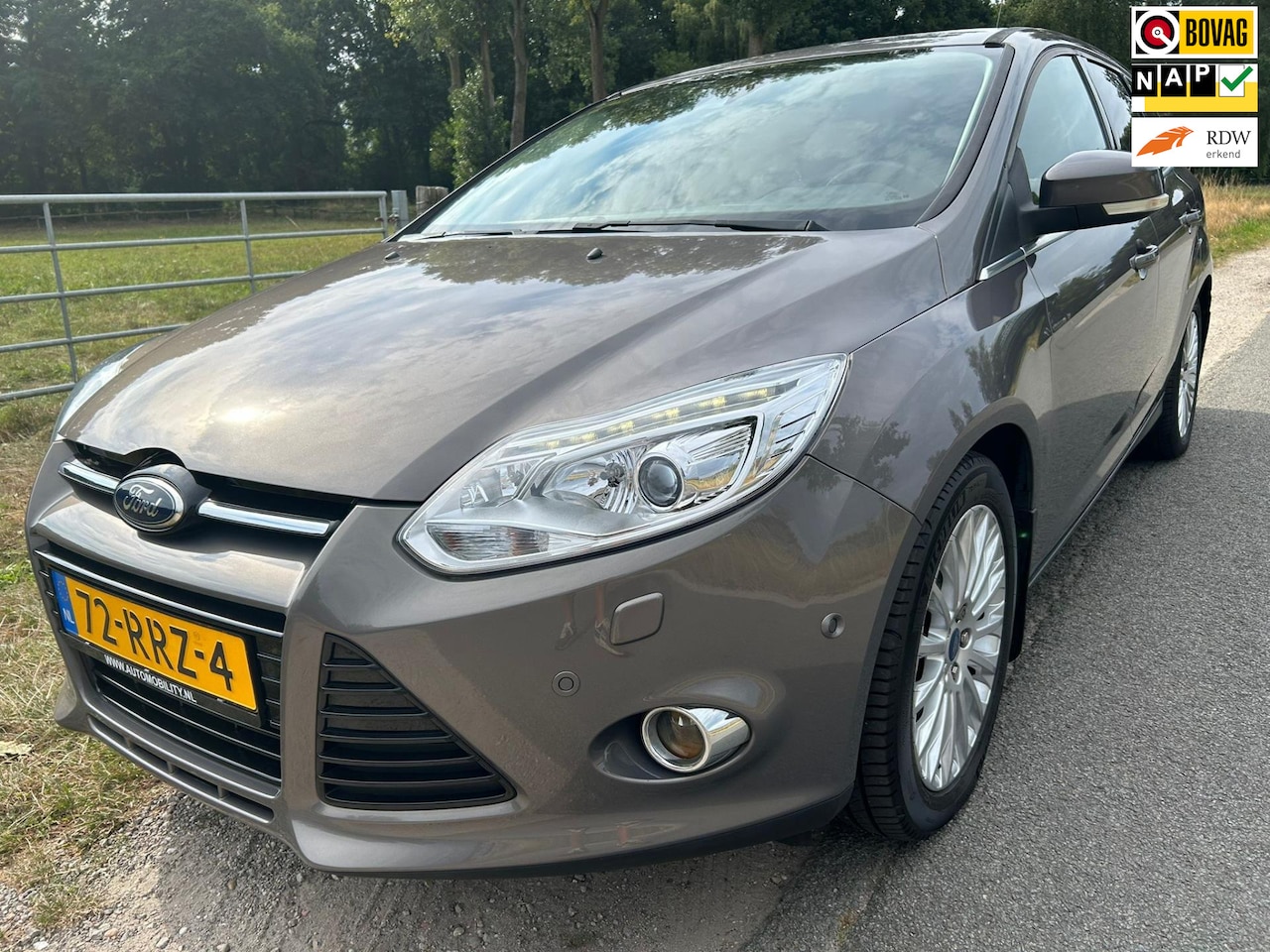 Ford Focus Wagon - 1.6 EcoBoost Titanium dealer ond. trekhaak - AutoWereld.nl