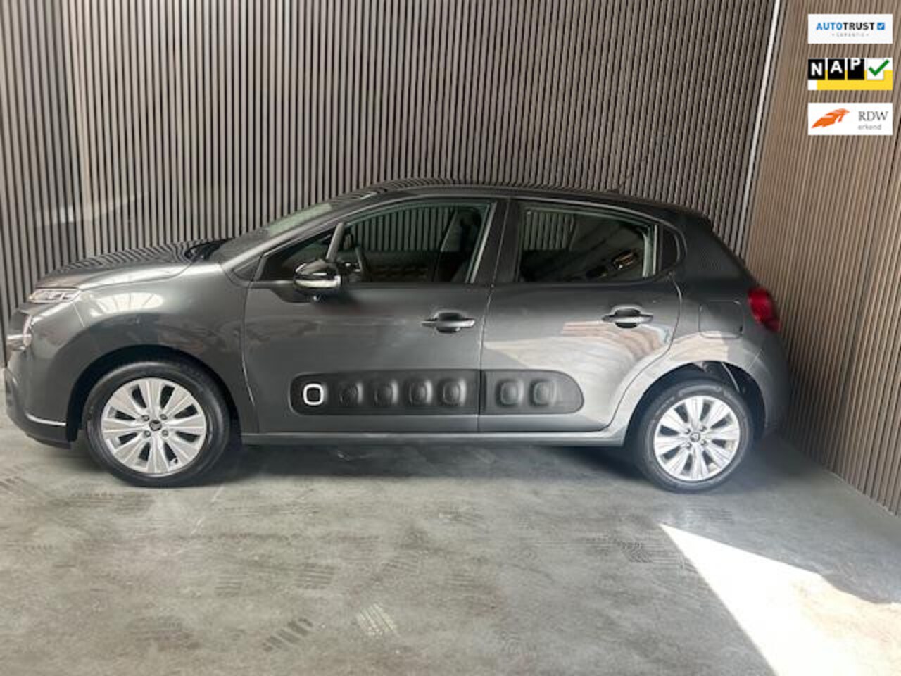 Citroën C3 - 1.2 PureTech Feel 105g 1.2 PureTech Feel 105g - AutoWereld.nl