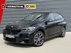 BMW X1 - xDrive25e High Executive Trekhaak/Leder/Camera