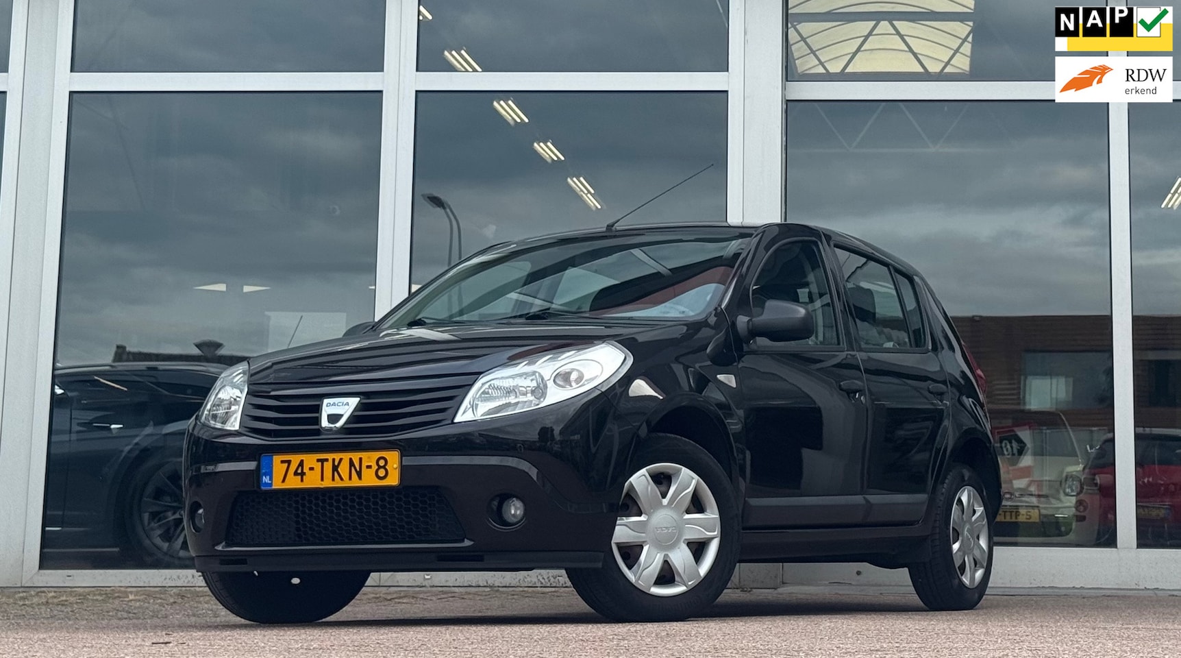 Dacia Sandero - 1.2i Aniversare 1e Eigenaar Airco Garantie - AutoWereld.nl