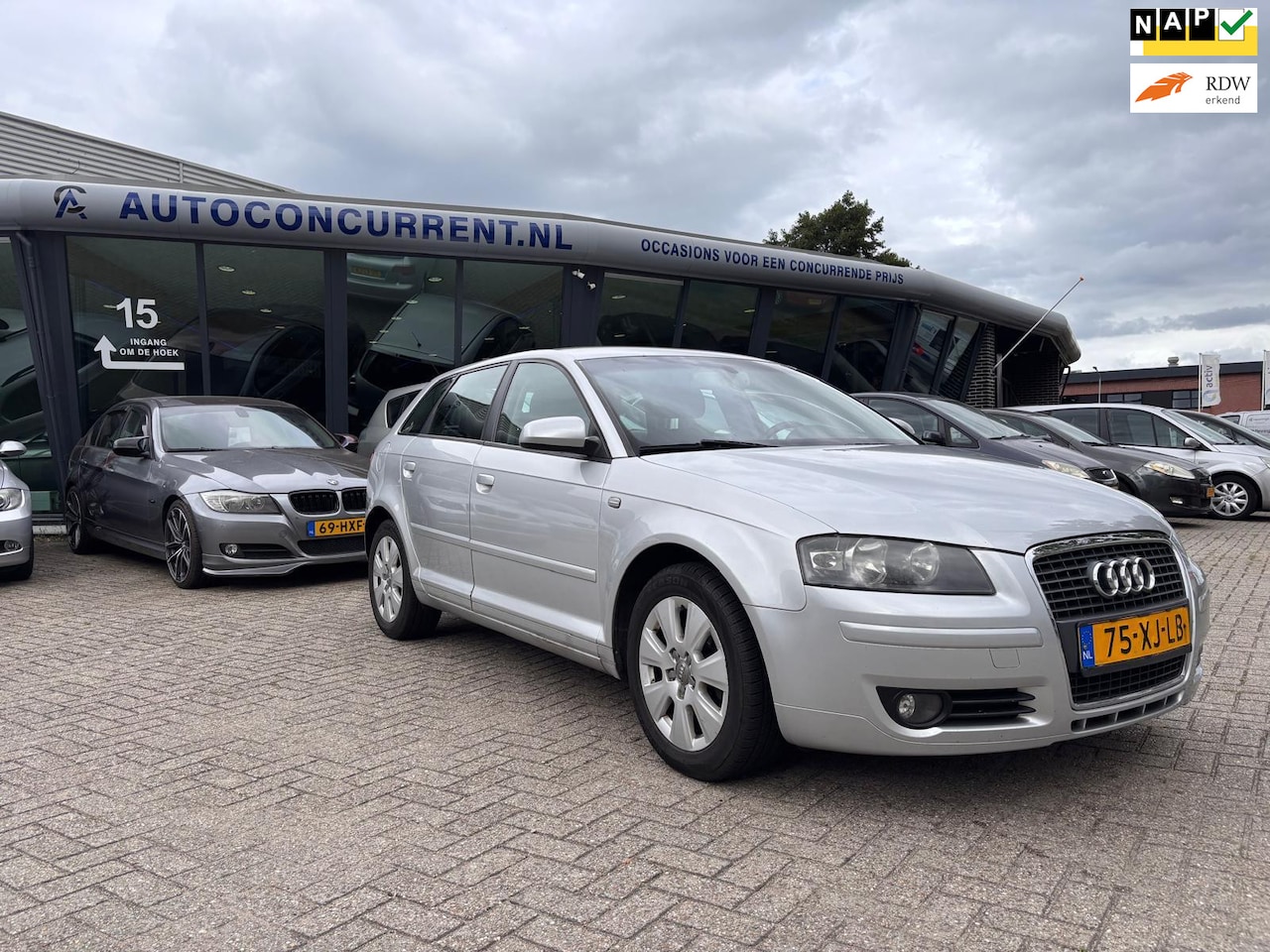 Audi A3 Sportback - 1.6 FSI Ambiente 1.6 FSI Ambiente, Nieuwe APK, Carplay, Inruil mogelijk. - AutoWereld.nl