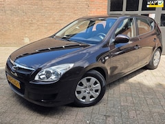 Hyundai i30 - 1.4i Active Cool / nieuwe apk / Airco