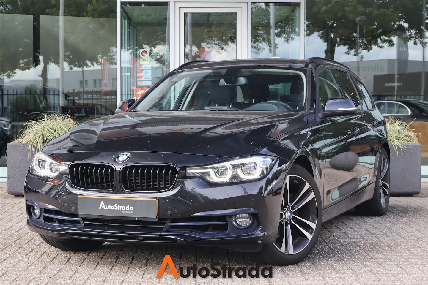 BMW 3-serie Touring - (f31) 318i Sportline 136pk | Climate | Cruise | Navigatie | Stoelverwarming | Bluetooth | - AutoWereld.nl