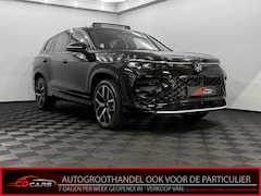 Volkswagen Tayron - 1.5 eHybrid R-Line Edition Pano, Half leder, Camera, Navi, Elektrische achterklep, Sfeerve
