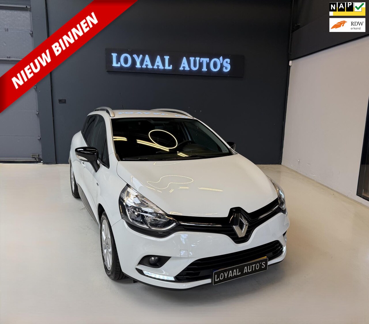 Renault Clio Estate - 0.9 TCe Limited | NAVI | TREKHAAK | AIRCO | CRUISE | PDC | APK | NAP - AutoWereld.nl