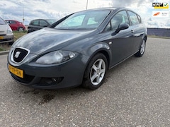 SEAT Leon - 1.6 Sportstyle Airco Trekhaak Cruise-Control 2DeEigenaar