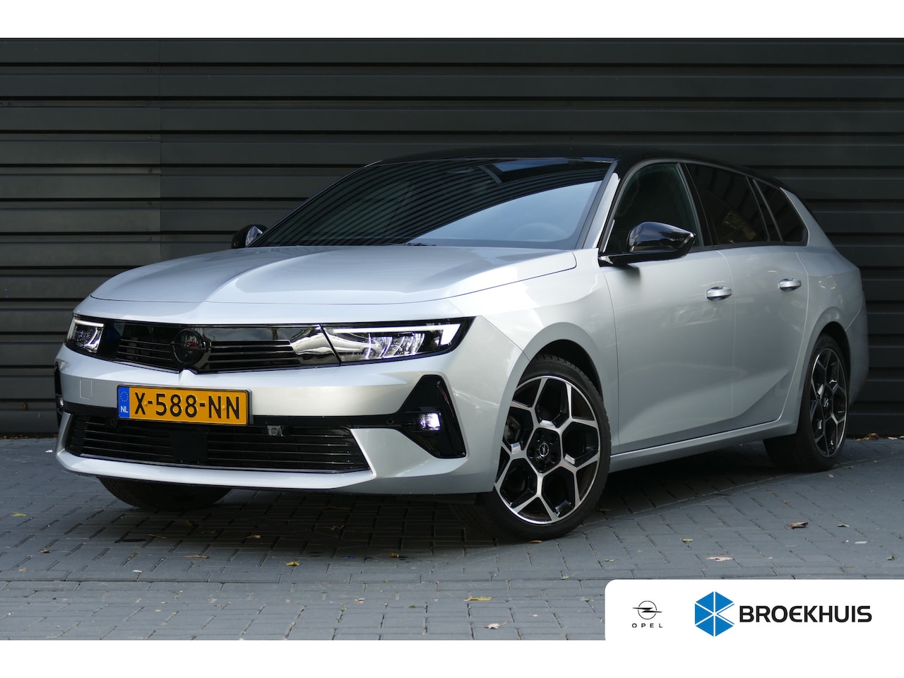 Opel Astra Sports Tourer - 1.2 TURBO 130PK GS / NAVI / CLIMA / PDC / 18"LMV / CAMERA V+A / AGR / WINTERPAKKET / BLUET - AutoWereld.nl