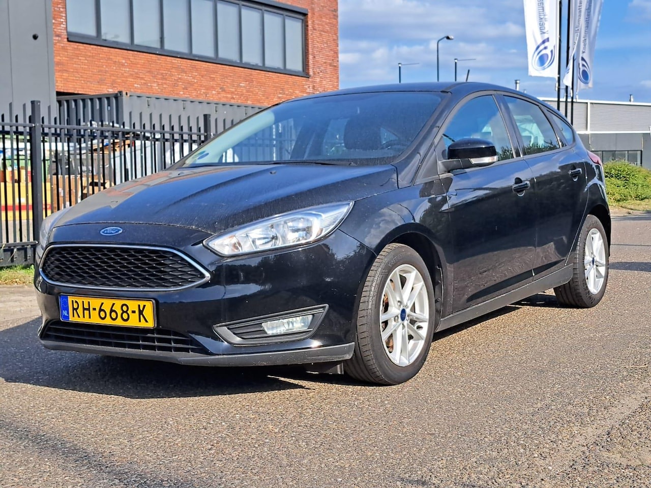 Ford Focus - 1.0 Lease Edition Export - AutoWereld.nl