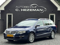 Volkswagen Passat Variant - 2.0 FSI Highline Business Leder Navigatie Cruise Control Clima