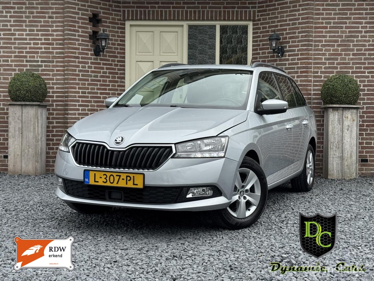 Skoda Fabia Combi - 1.0 TSI Business Edit. *DAB *Trekhk *Navi - AutoWereld.nl